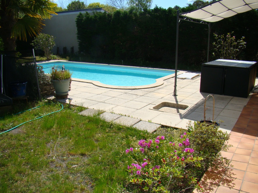 Maison 3  chambres de plain pied sur CESTAS GAZINET